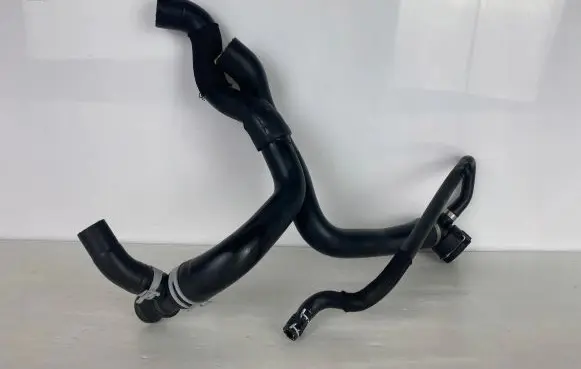 Volkswagen Tiguan Engine coolant pipe/hose 5QF121049AT