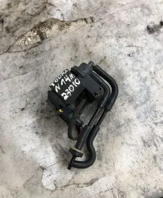 Volkswagen Touran II Turbo solenoid valve 059906609