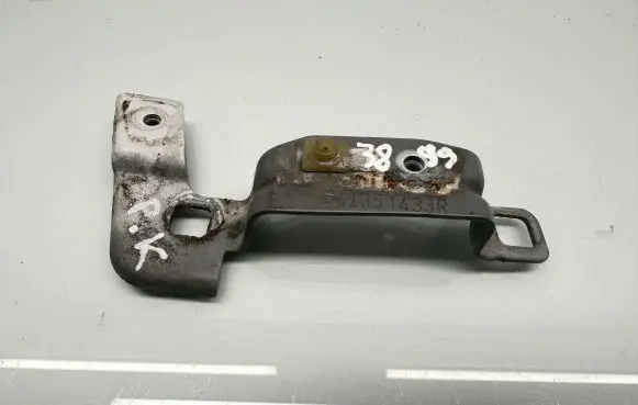 Renault Megane IV Fender mounting bracket 641351433R