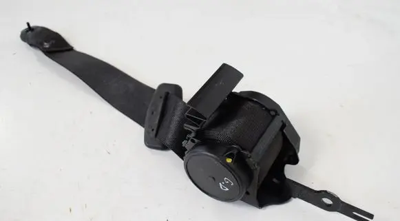 Volvo XC70 Rear seatbelt 7259389