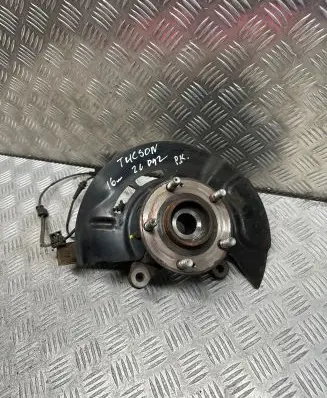 Hyundai Tucson TL Front wheel hub