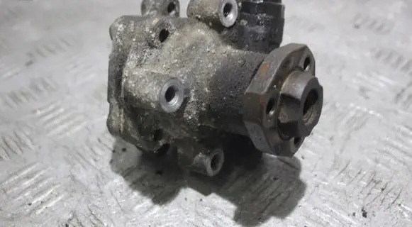Volkswagen Golf IV Power steering pump
