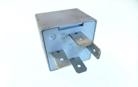 Audi A6 S6 C5 4B Other relay 141951253B