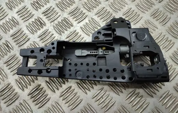 Front door exterior handle/bracket