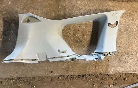 Peugeot 4007 (D)pillar trim (top) 7230A081HA