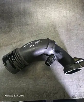 Peugeot Partner Intercooler hose/pipe 9683725080
