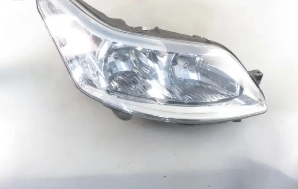Citroen C4 I Headlight/headlamp 89037600A