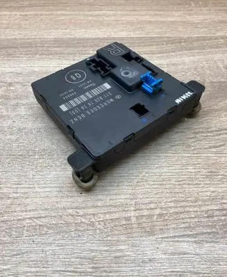 Mercedes-Benz E W211 Door control unit/module 2118201626