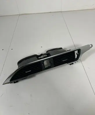 Audi A6 C7 Dash center air vent grill