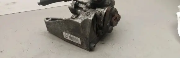 BMW 1 E81 E87 Power steering pump 7682974546 91128