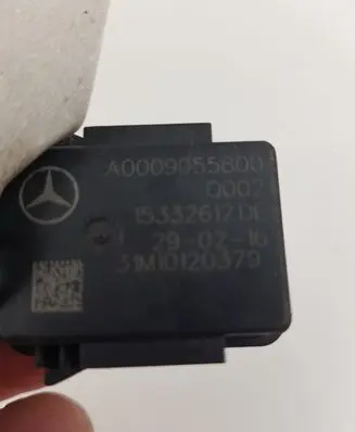 Mercedes-Benz A W176 Air quality sensor A0009055800