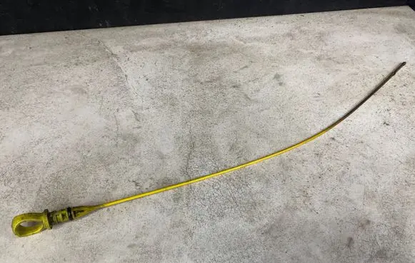 Volvo V50 Oil level dip stick 