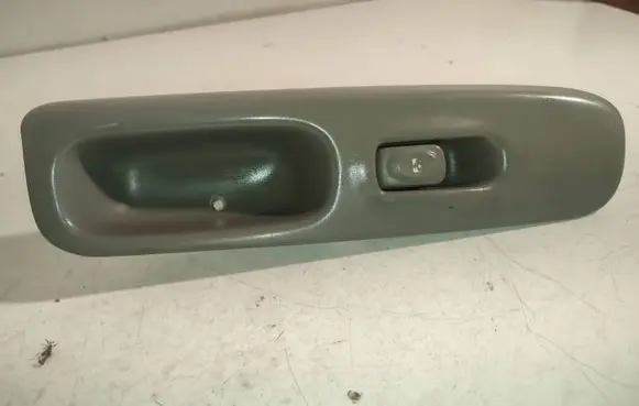 Renault Twingo I Electric window control switch 7700832376
