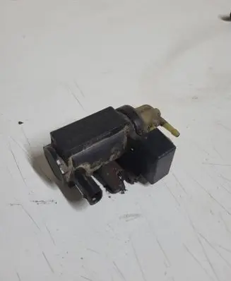 Mercedes-Benz Sprinter W906 Turbo solenoid valve A0061536628
