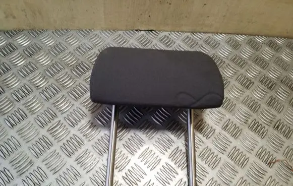 Seat Leon (1P) Rear seat headrest 
