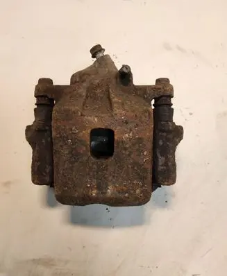 Toyota RAV 4 (XA20) Front brake caliper