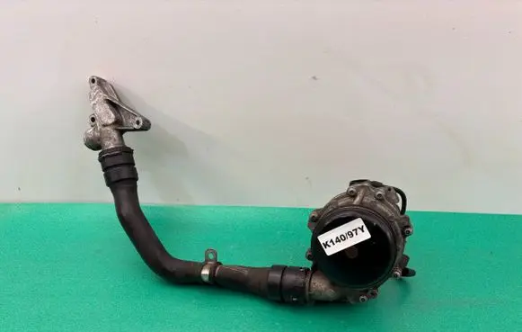 Mercedes-Benz GLA W156 X156 Water pump A6512000501