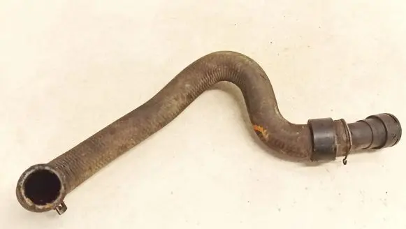 Volkswagen PASSAT B5 Engine coolant pipe/hose