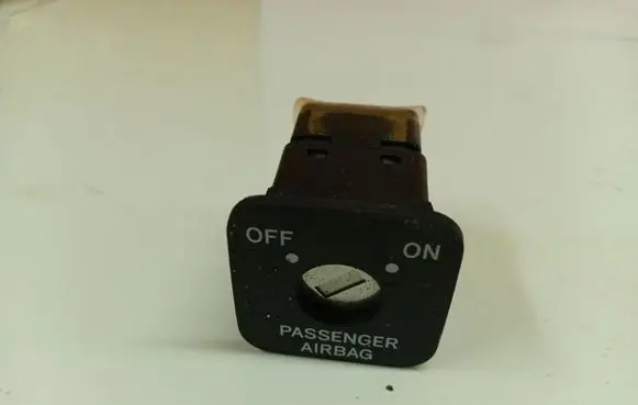 Toyota Corolla E120 E130 Passenger airbag on/off switch 142514N