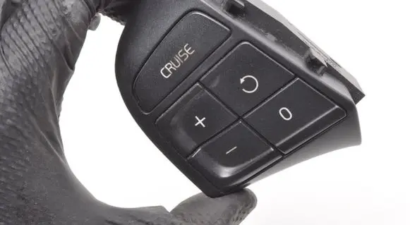 Volvo S80 Steering wheel buttons/switches 31295468