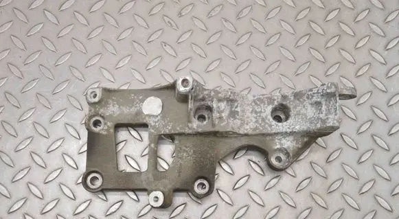 Volkswagen Golf V Generator/alternator bracket 06F903143E