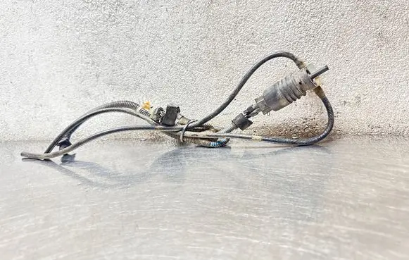 Opel Corsa D Windscreen/windshield washer pump