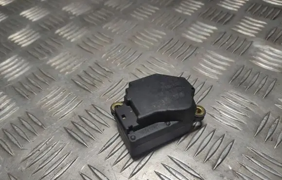 Volvo XC90 Air flap motor/actuator 74933G 050404