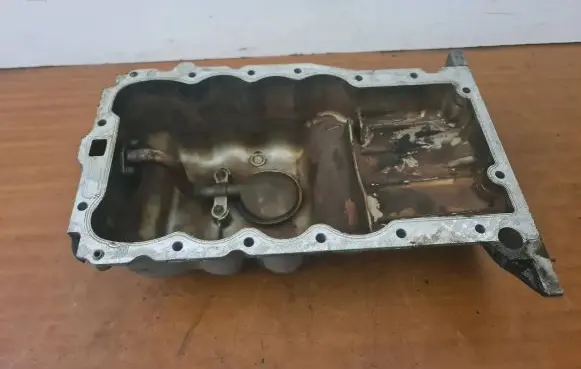 Opel Astra H Oil sump 9128621 0077007
