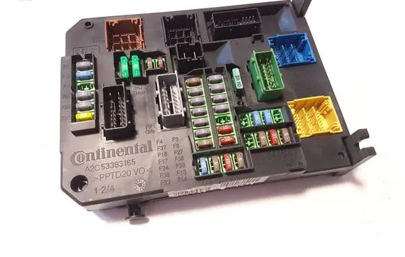 Citroen C4 II Fuse module 9665547480 A2C53383165 A2C32427600