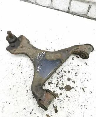 Mercedes-Benz Vito Viano W639 Front lower control arm/wishbone