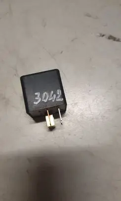 Audi A6 S6 C5 4B Other relay 443951253AA 899574000 219