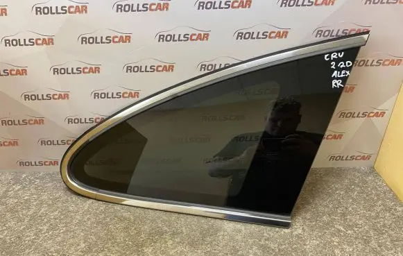 Honda CR-V Rear side window E643R006723