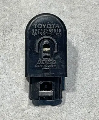 Lexus RX 330 - 350 - 400H Sensor 8974751010 0689003000