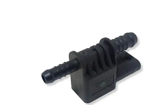 BMW 1 F20 F21 Fuel pressure sensor 8514518