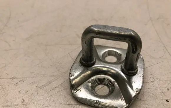Alfa Romeo Giulietta Front door lock loop/hook striker B792