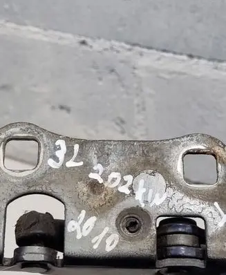 Jaguar XF Tailgate/trunk/boot hinge 8X2342700