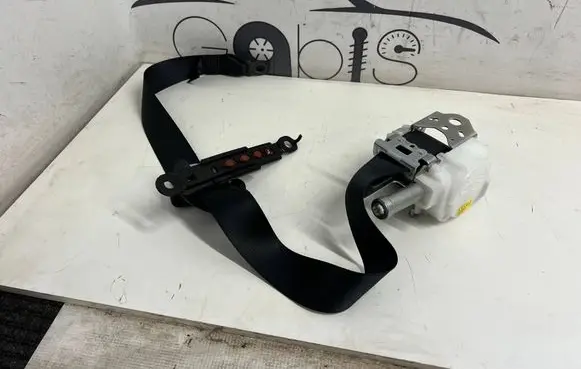 Toyota RAV 4 (XA50) Front seatbelt 7X4150P