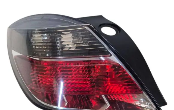 Rear/tail lights