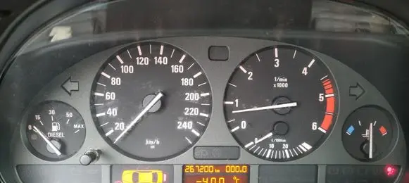 BMW 5 E39 Speedometer (instrument cluster) 8381198 62118381198