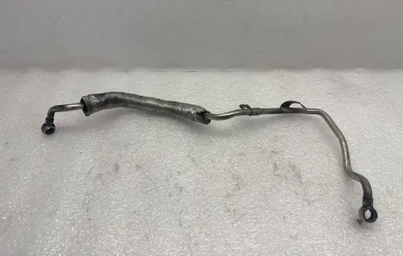 Coolant pipe/hose
