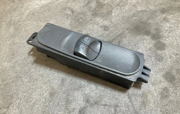 Mercedes-Benz Sprinter W906 Electric window control switch A9065451513 Q07ZGS002 5735465