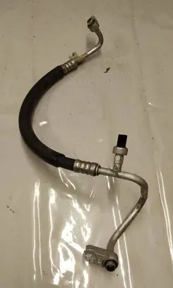 Jeep Grand Cherokee Air conditioning (A/C) pipe/hose 68161179AA