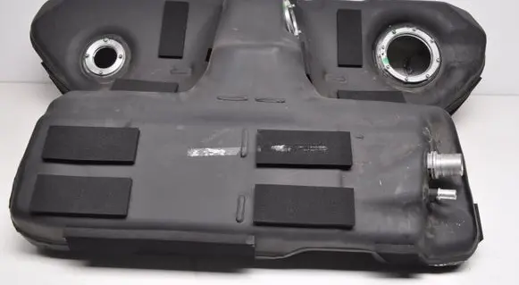 Ferrari Portofino Fuel tank 333688