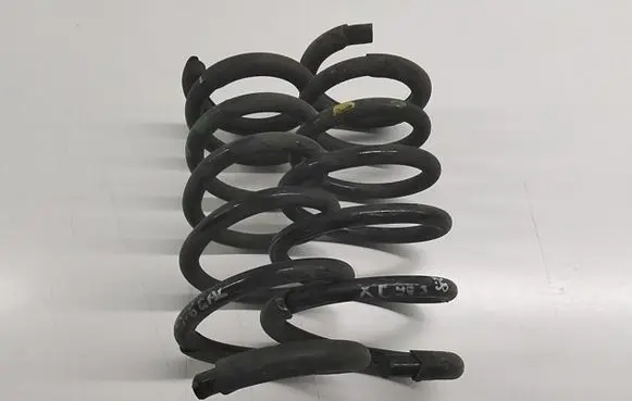 Volvo XC90 Rear coil spring 31329366