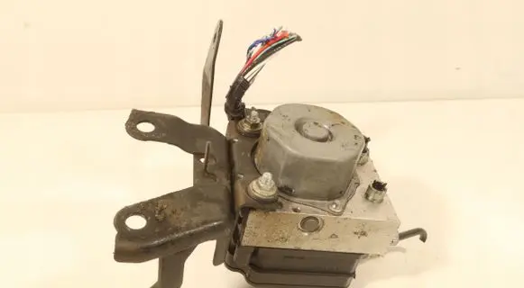 Toyota Aygo AB40 ABS Pump 2265106455