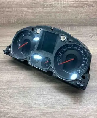 Volkswagen PASSAT B6 Speedometer (instrument cluster) 3C0920871 X0006000