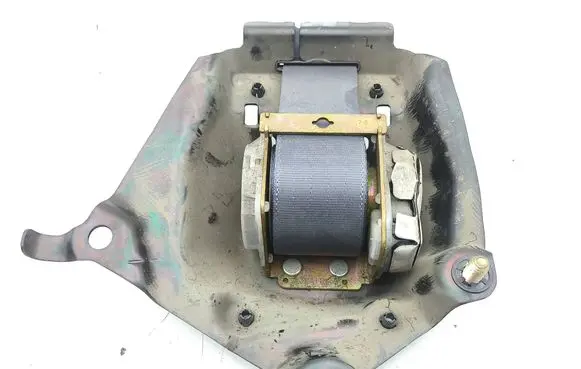 Toyota RAV 4 (XA20) Middle seatbelt (rear) 7D5010 491840