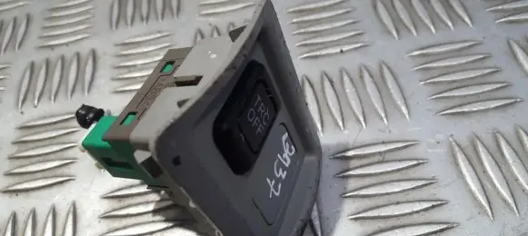 Traction control (ASR) switch