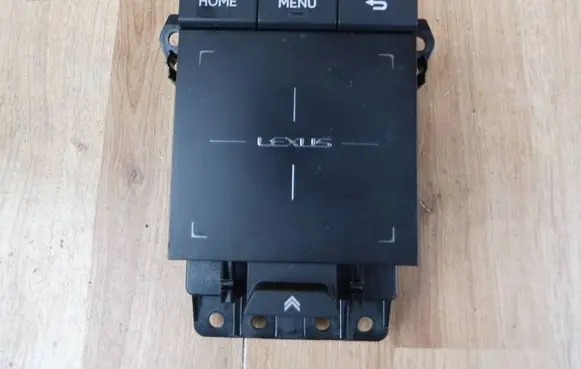 Lexus ES VII XZ10 Head unit multimedia control 8478033220