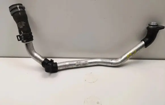 Audi Q7 4M Engine coolant pipe/hose 057121609K